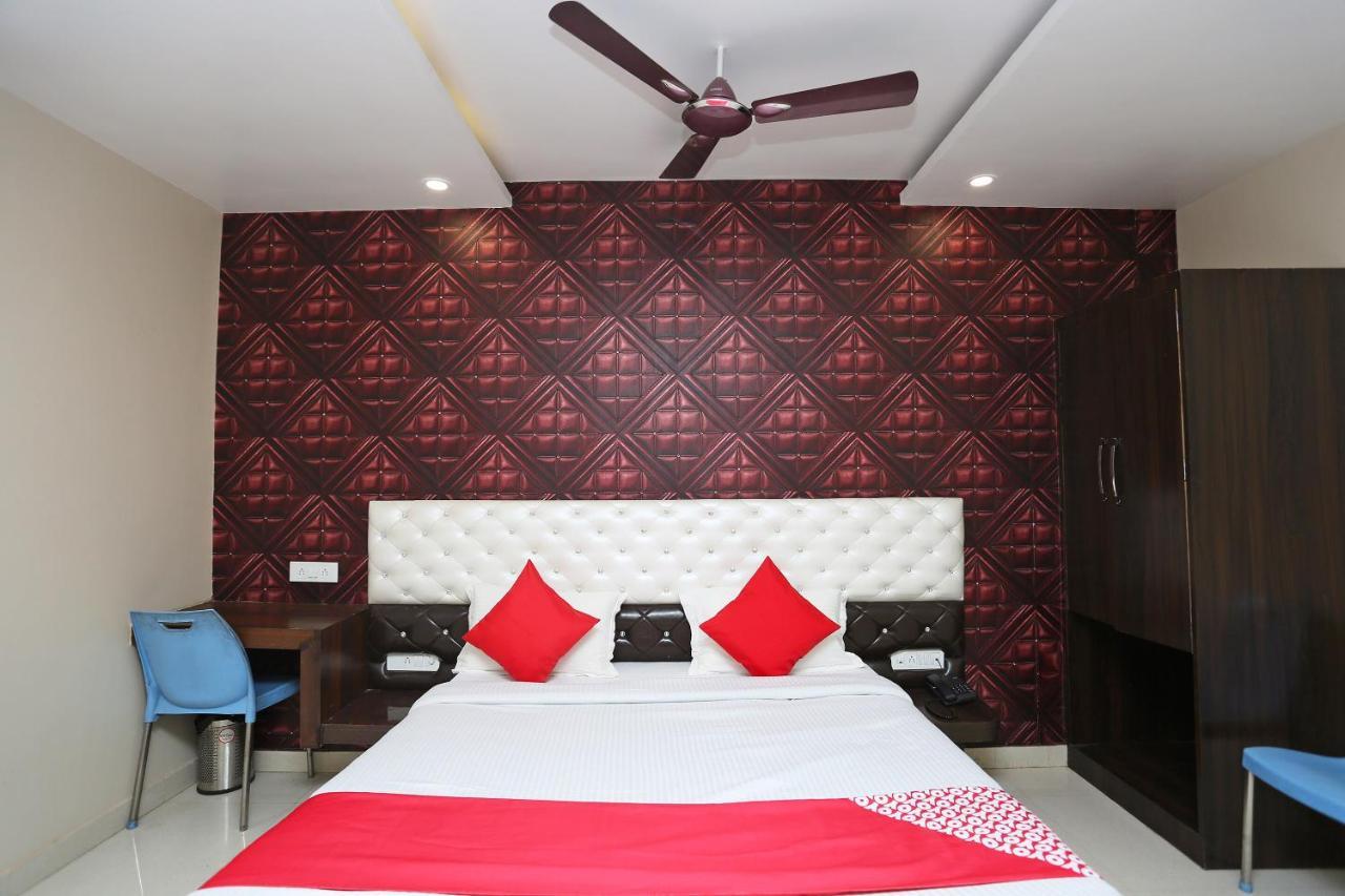 Oyo Flagship 43897 Redstone Otel Gwalior Dış mekan fotoğraf